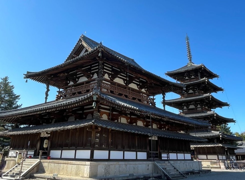 奈良・法隆寺：西院伽藍は僧侶の時計台（重文） |  お寺の鐘しらべ-┃お寺の鐘を巡る旅。京都、奈良を中心に日本の楽しい梵鐘(ぼんしょう)と観光情報・グルメ紹介。